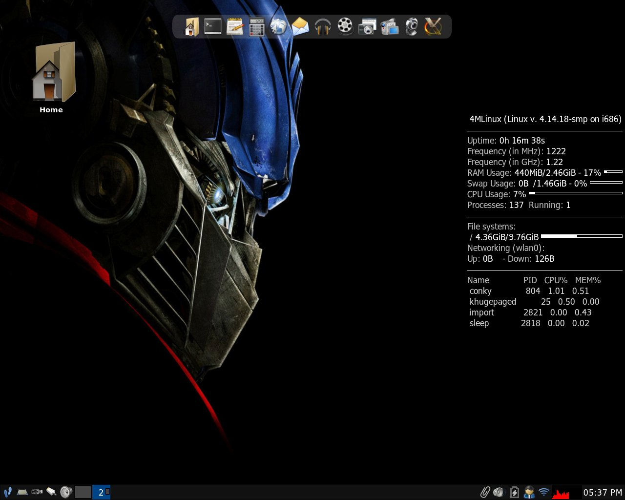 4MLinux desktop screenshot: 24.0