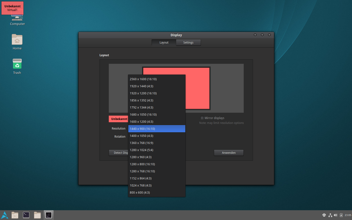 Artix desktop screenshot: 20200214 display settings in virtualbox