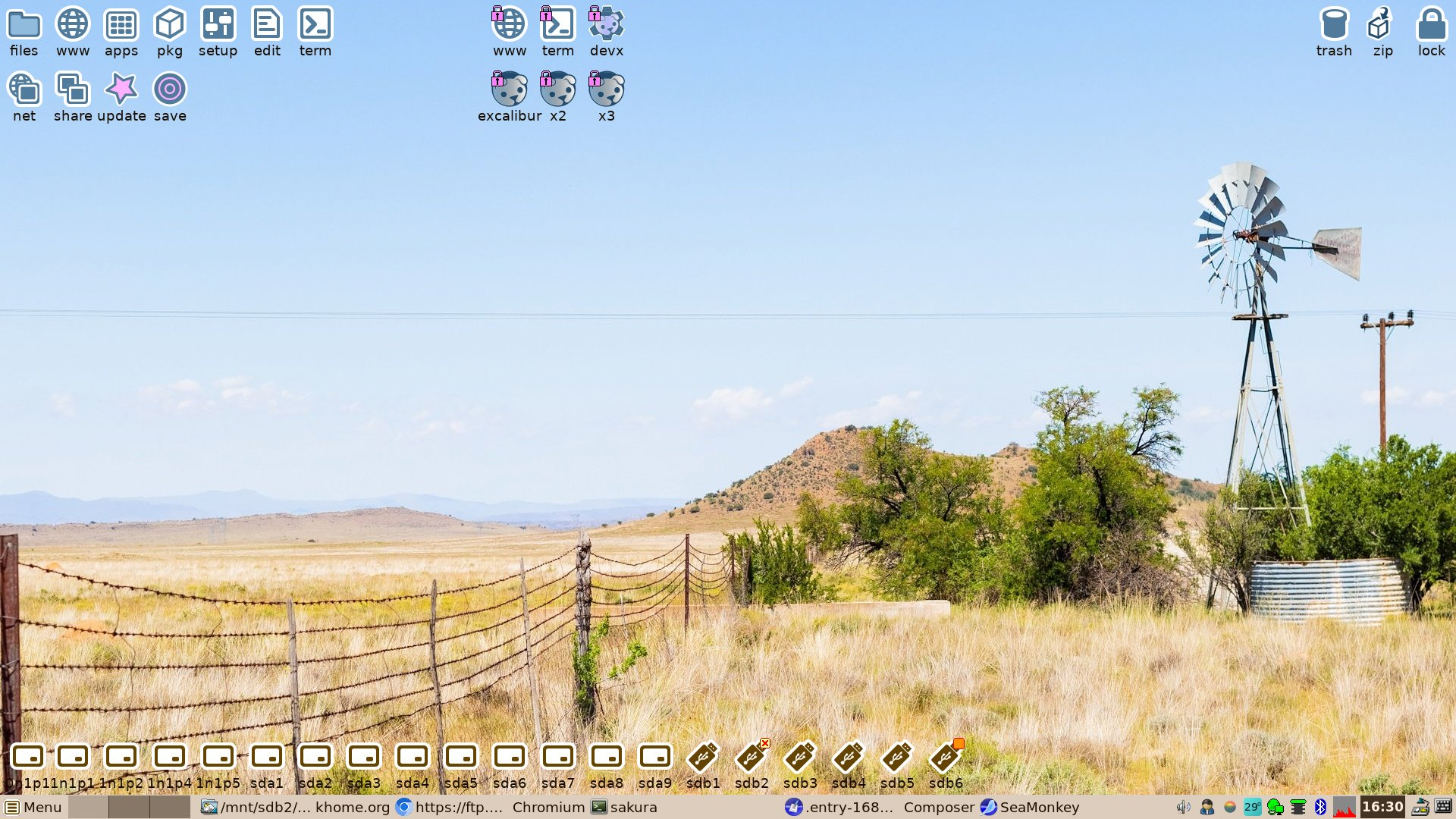 EasyOS desktop screenshot: 7.0