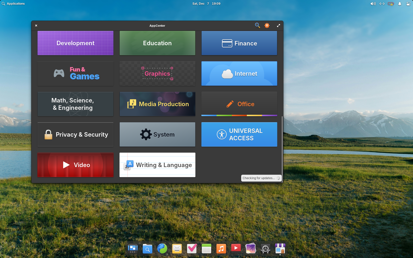 elementary desktop screenshot: 8.0 appcentre