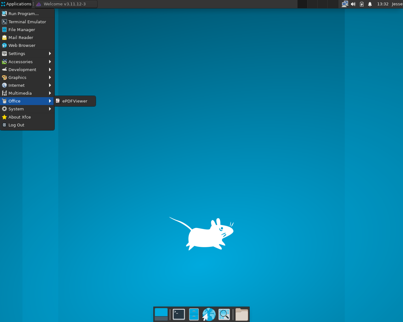 EndeavourOS desktop screenshot: 2021.04.17 generic