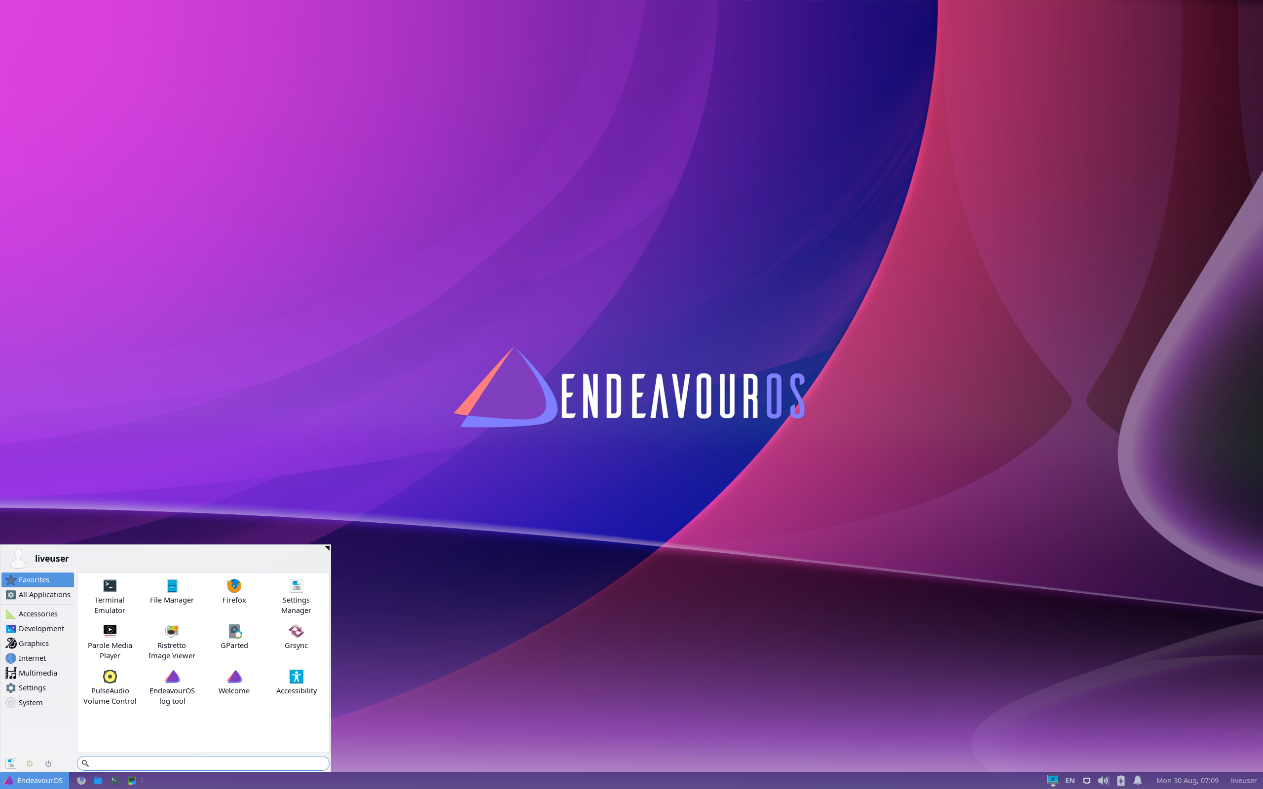 EndeavourOS desktop screenshot: 2021.08.27