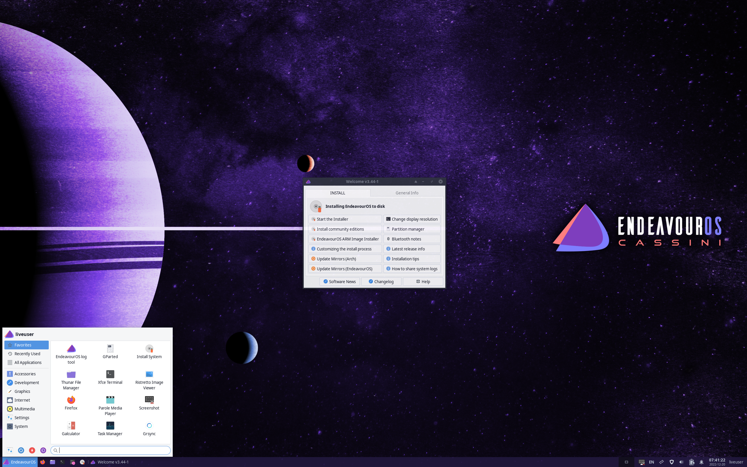 EndeavourOS desktop screenshot: 22.12