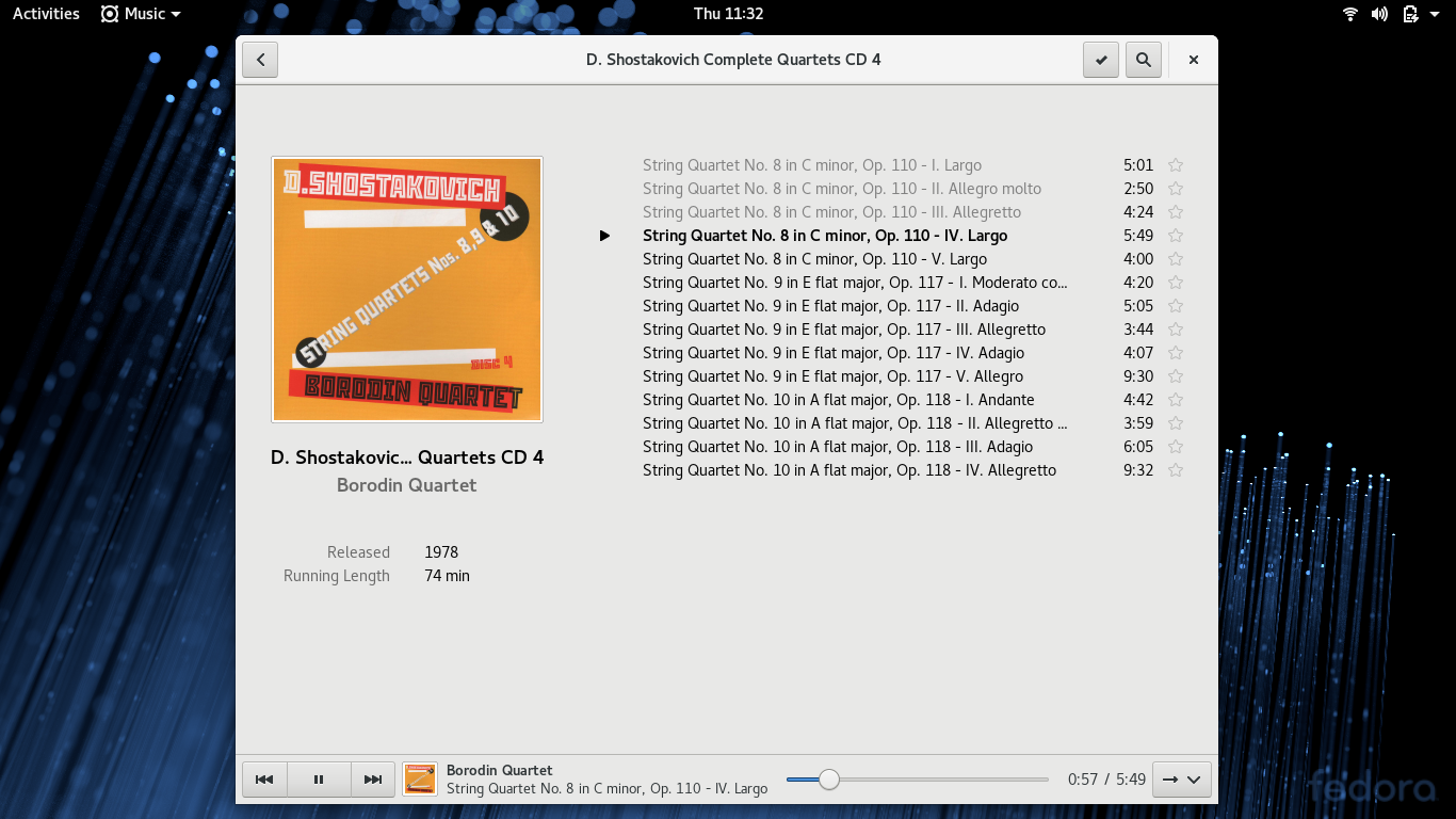 Fedora desktop screenshot: 28 music