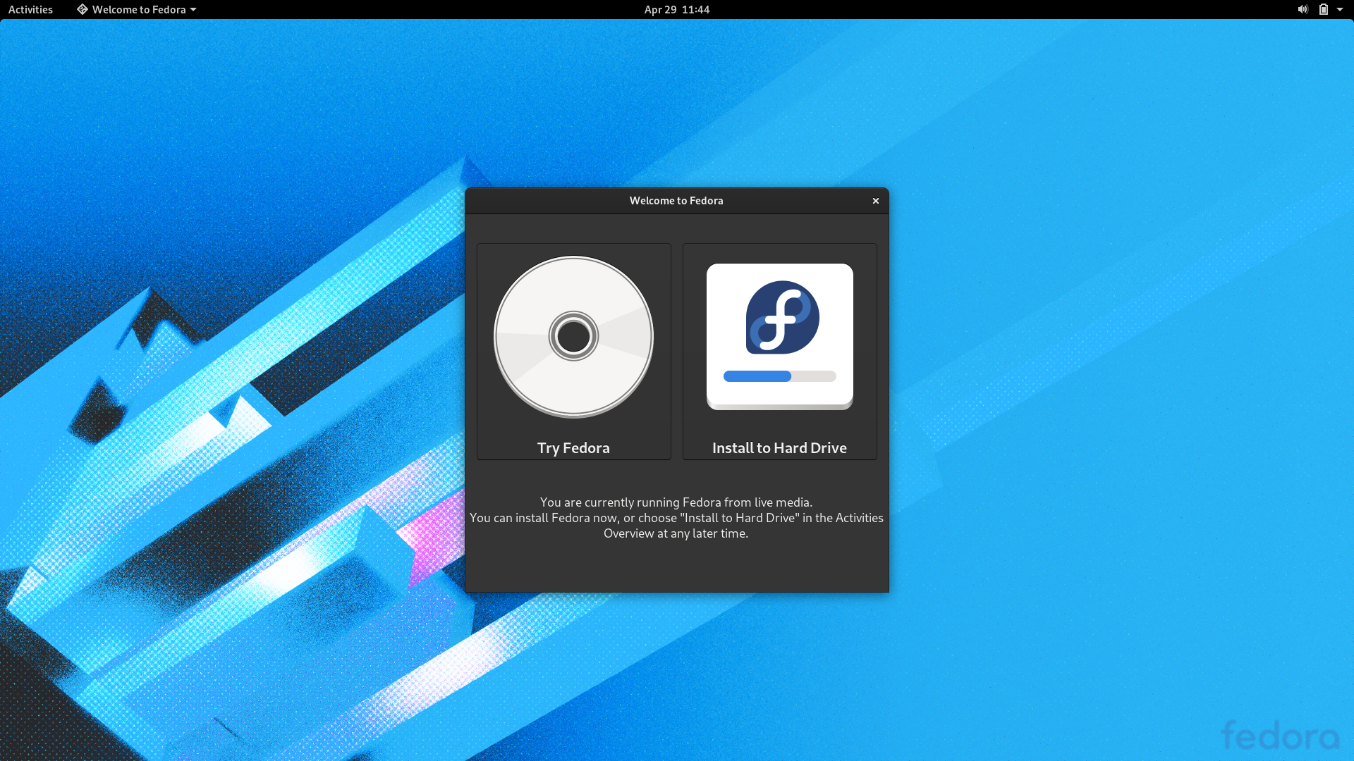 Fedora desktop screenshot: 32 workstation live desktop with try or install option