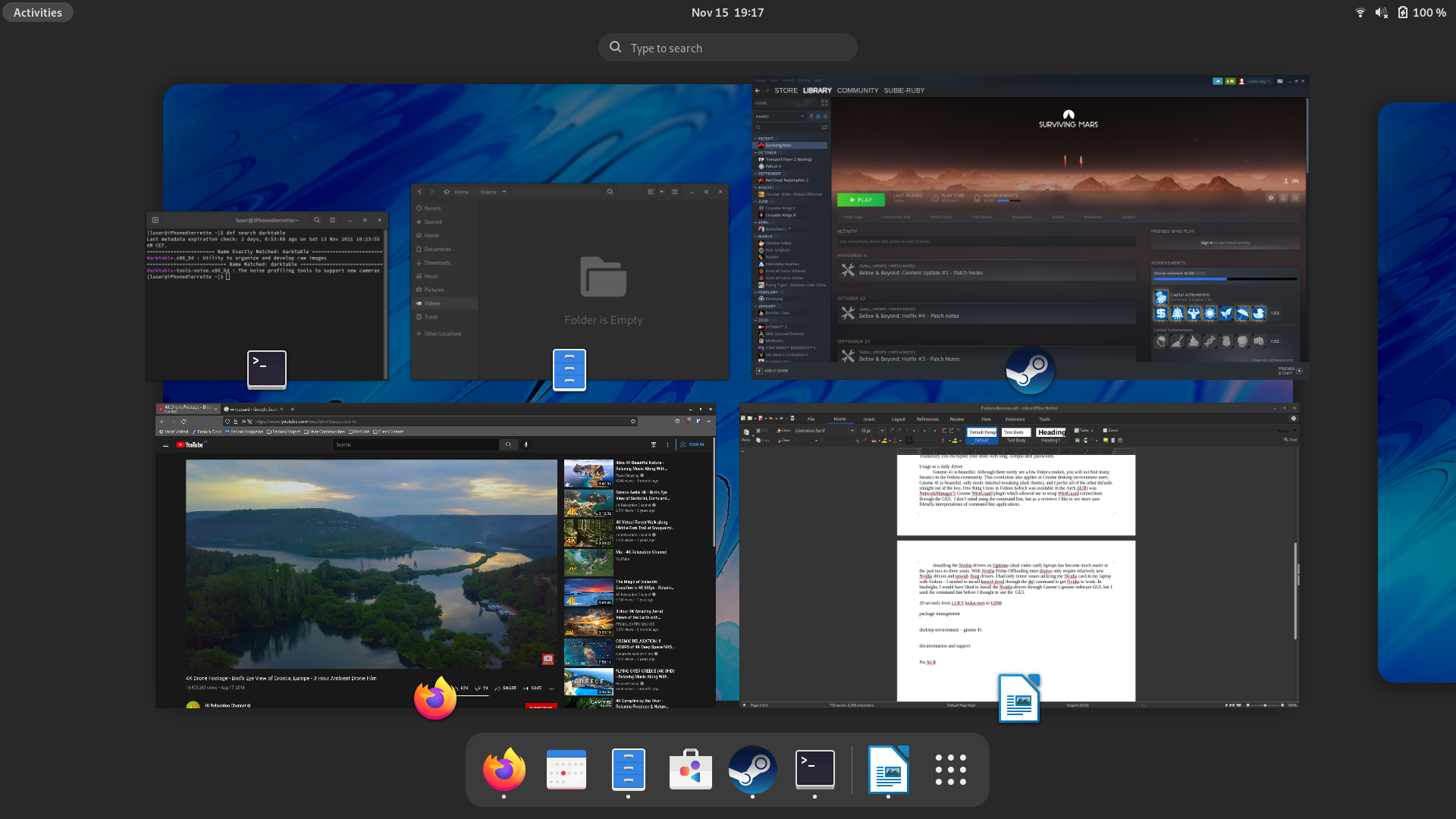 Fedora desktop screenshot: 35 multitasking