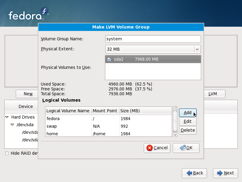 Fedora desktop screenshot: lvm install 03