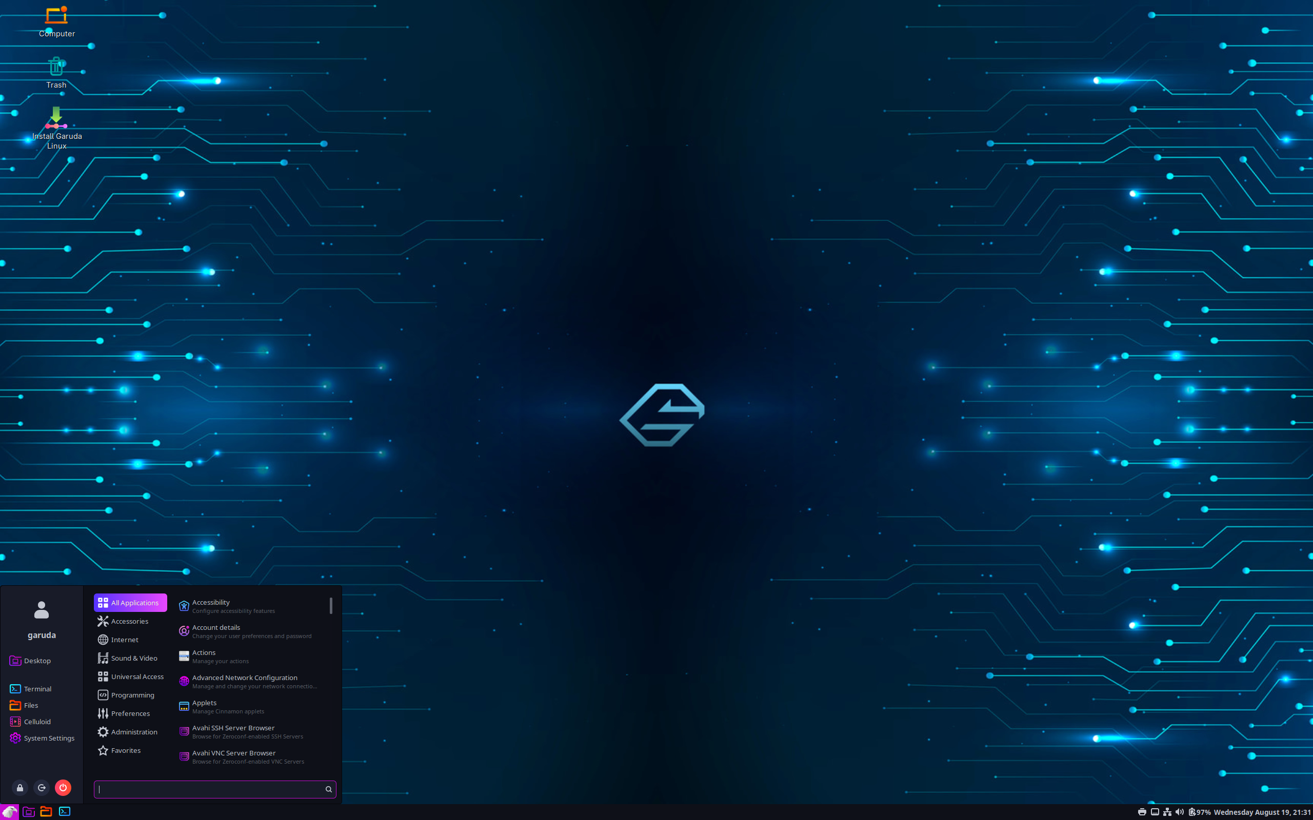 Garuda desktop screenshot: 260819 cinnamon