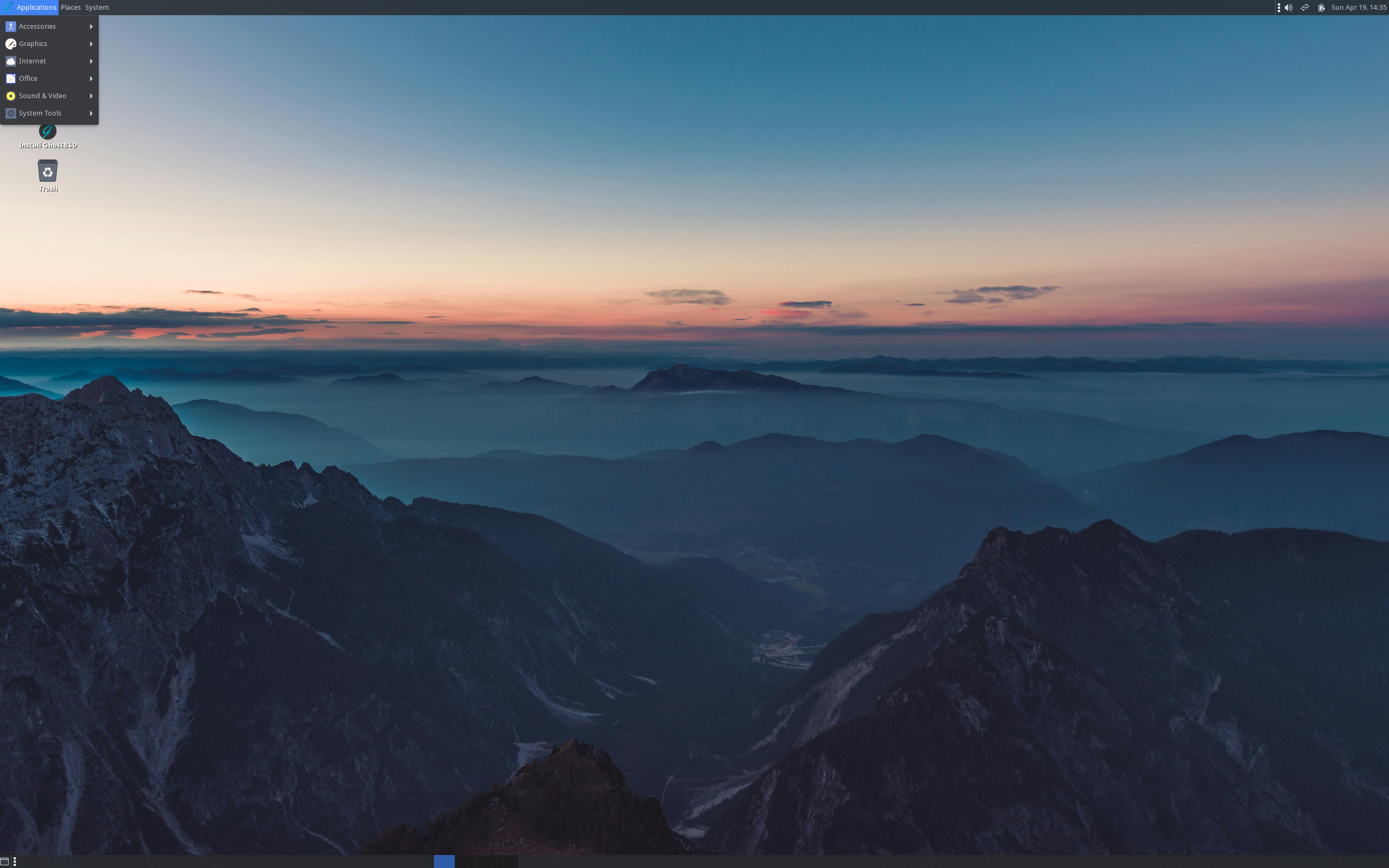 GhostBSD desktop screenshot: 16.1