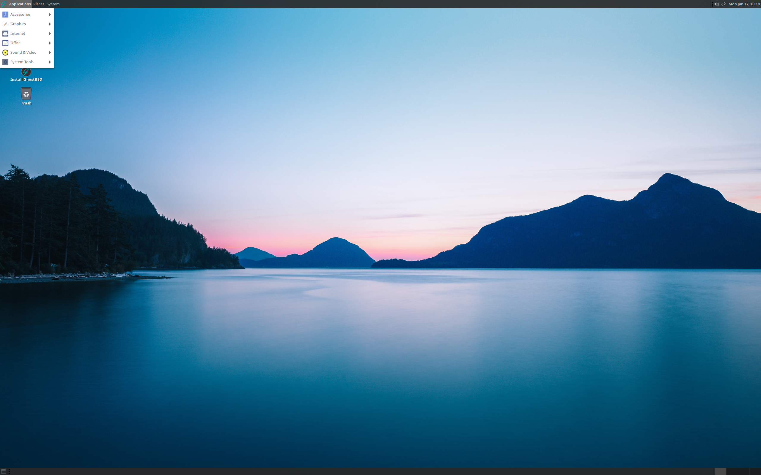 GhostBSD desktop screenshot: 22.01.12