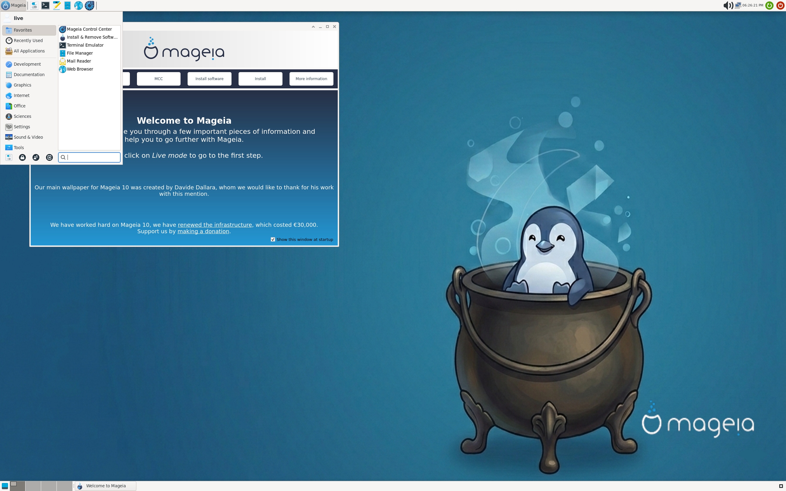 Mageia desktop screenshot: 10 xfce