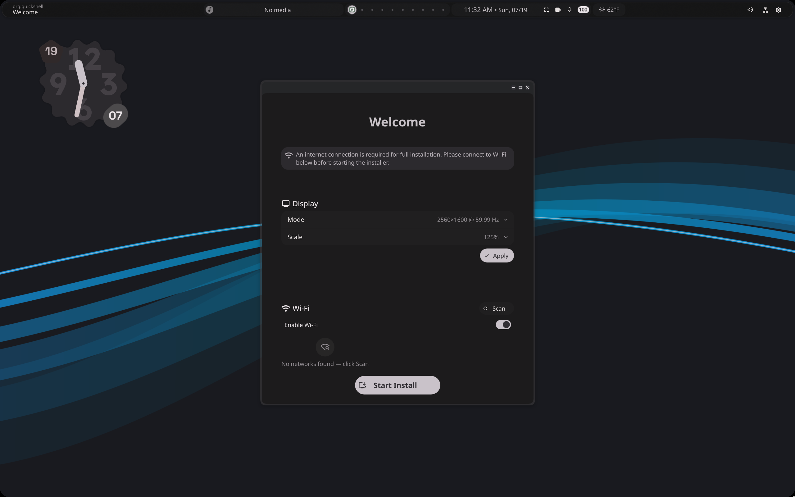 Mainstream desktop screenshot: 1.0.0 hyprland