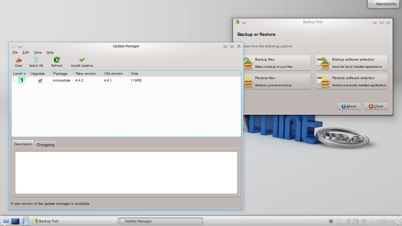 Linux Mint desktop screenshot: 13 kde update