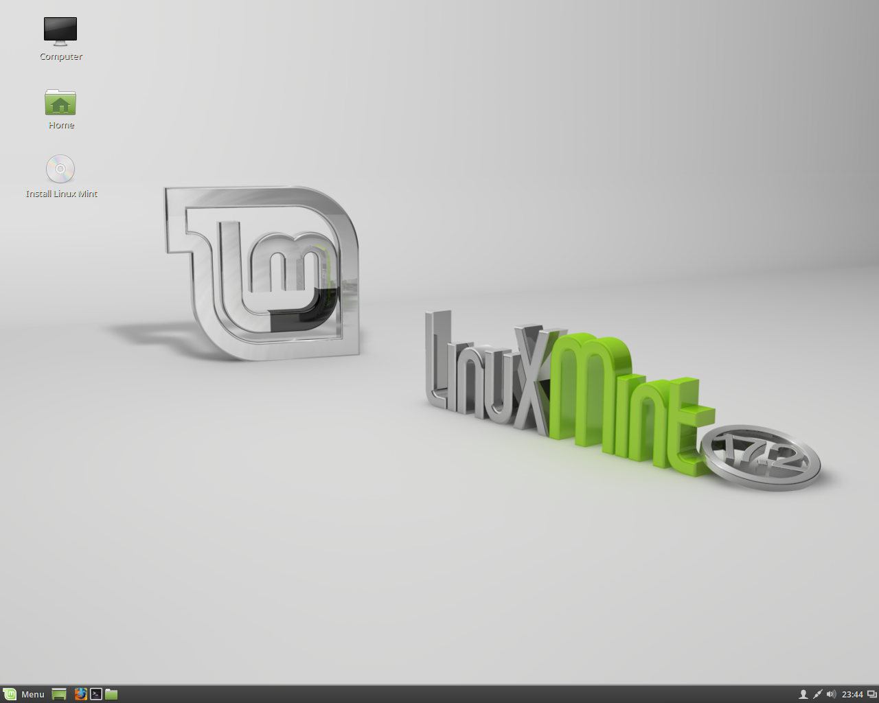 Linux Mint desktop screenshot: 17.2