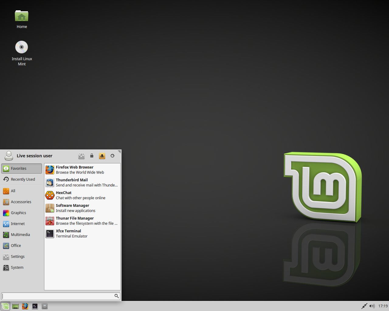 Linux Mint desktop screenshot: 18 xfce
