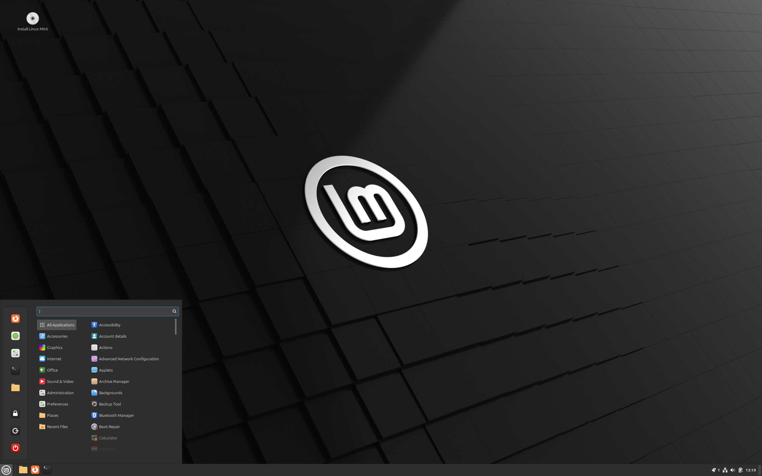 Linux Mint desktop screenshot: 22