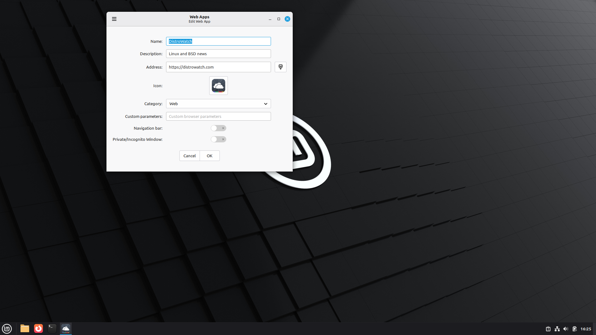 Linux Mint desktop screenshot: 7 lmde webapps
