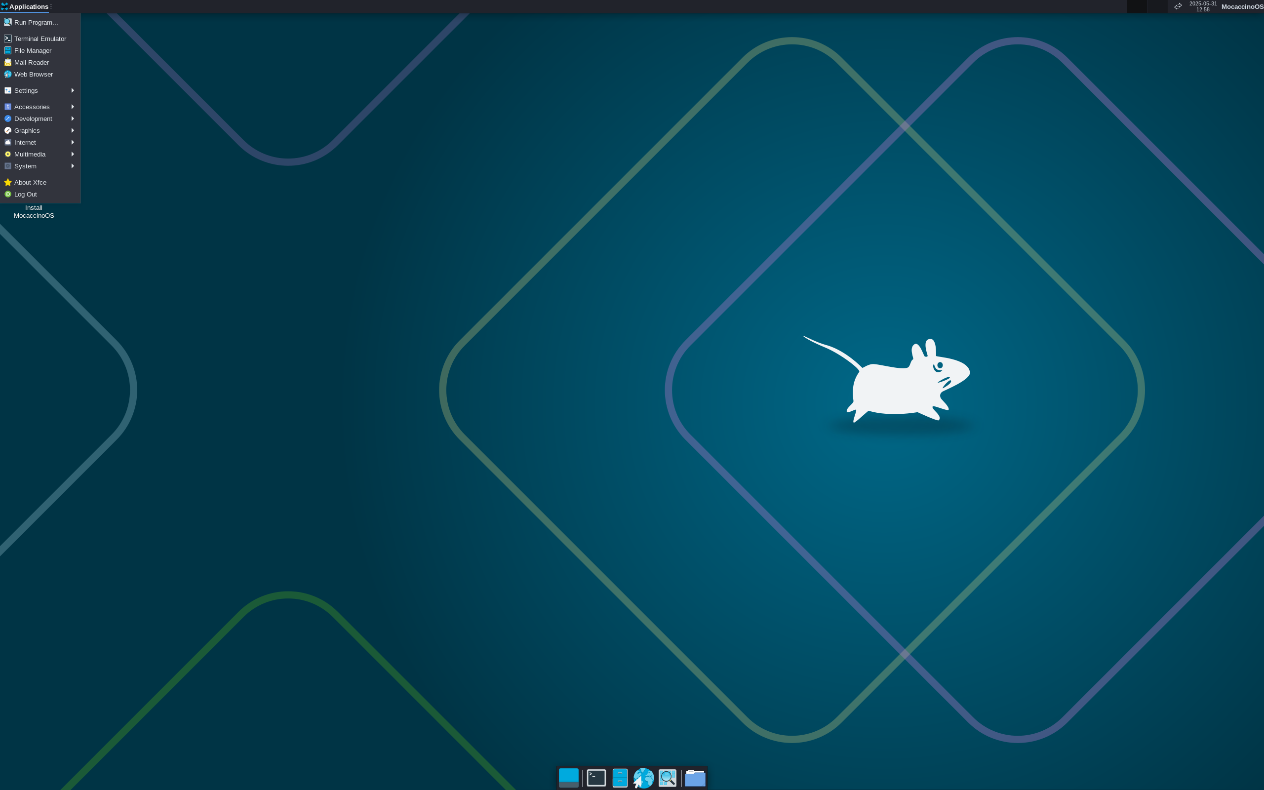 MocaccinoOS desktop screenshot: 1.8.2 xfce
