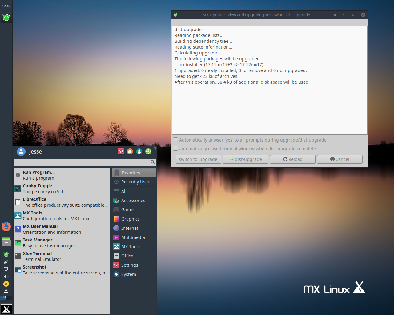 MX Linux desktop screenshot: 17 updates