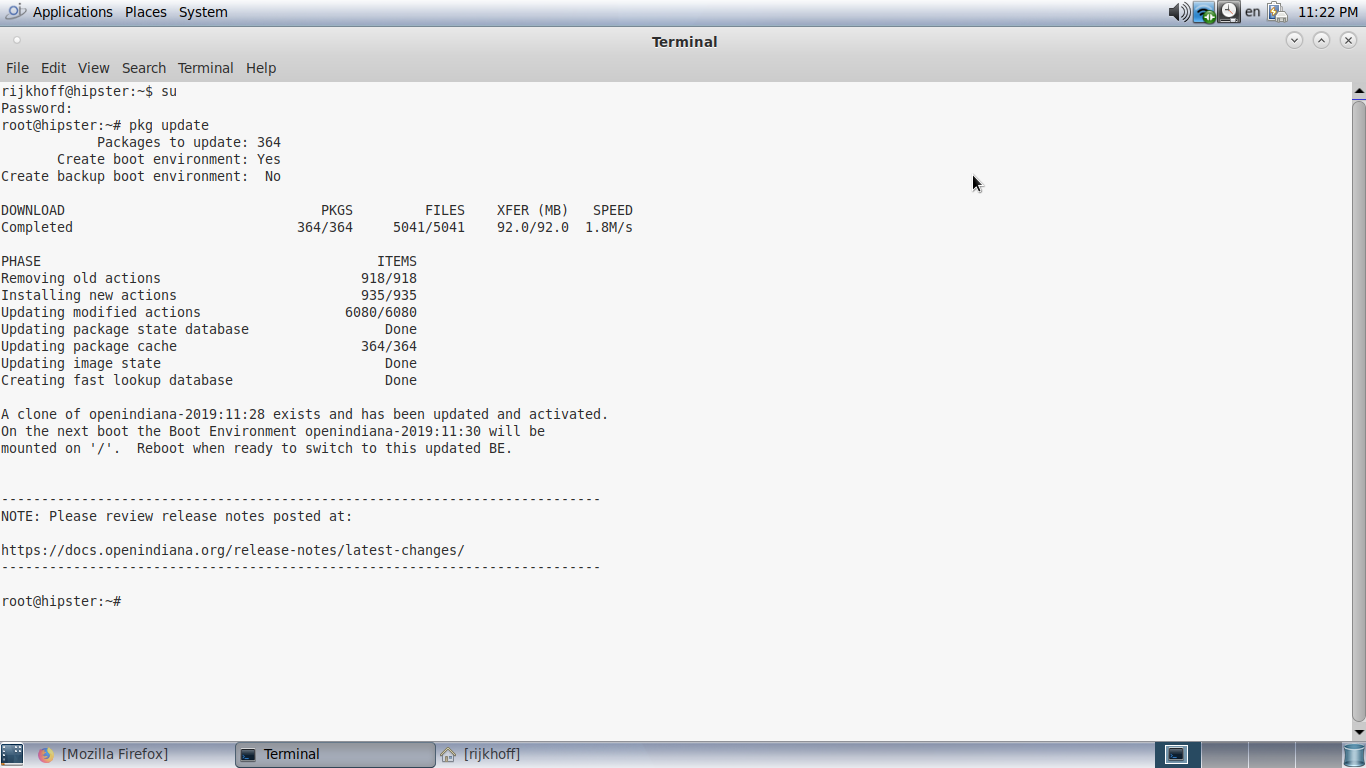 OpenIndiana desktop screenshot: 2019.10 pkg update