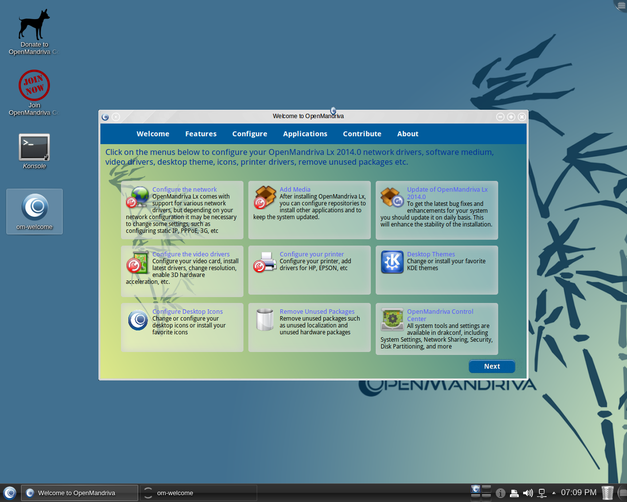 OpenMandriva desktop screenshot: 2014.1 welcome