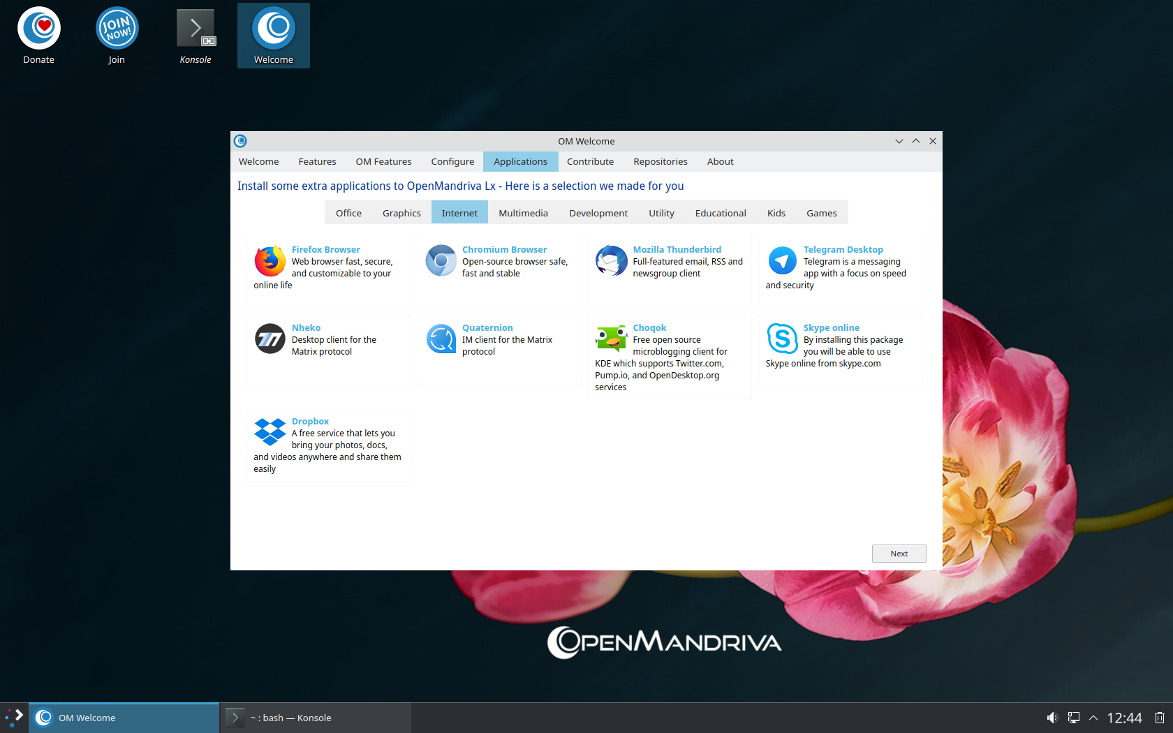 OpenMandriva desktop screenshot: 23.01 welcome