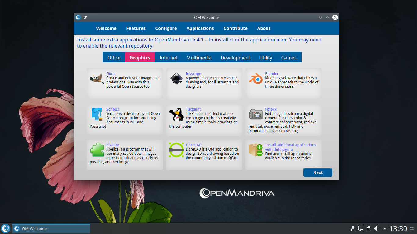 OpenMandriva desktop screenshot: 4.1 customised desktop