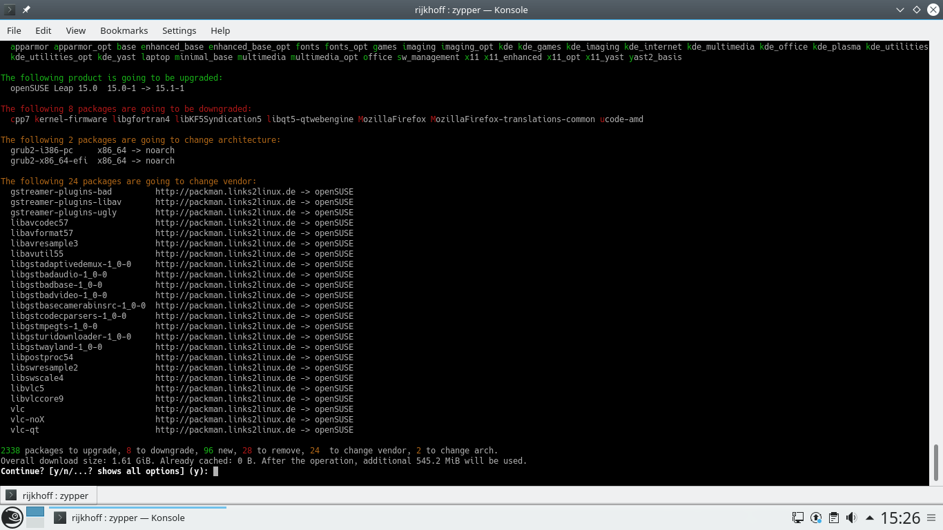 openSUSE desktop screenshot: 15.1 distro upgrade