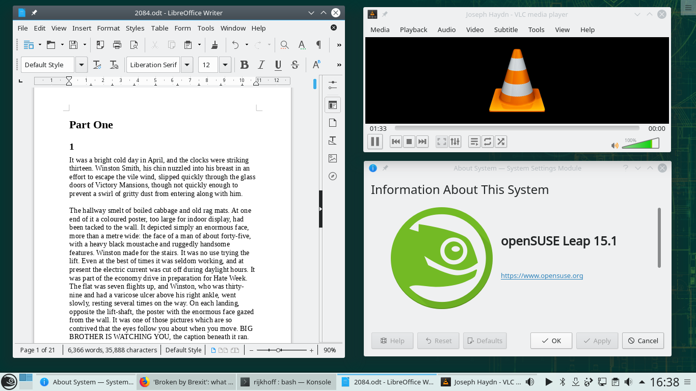 openSUSE desktop screenshot: 15.1 leap plasma applications