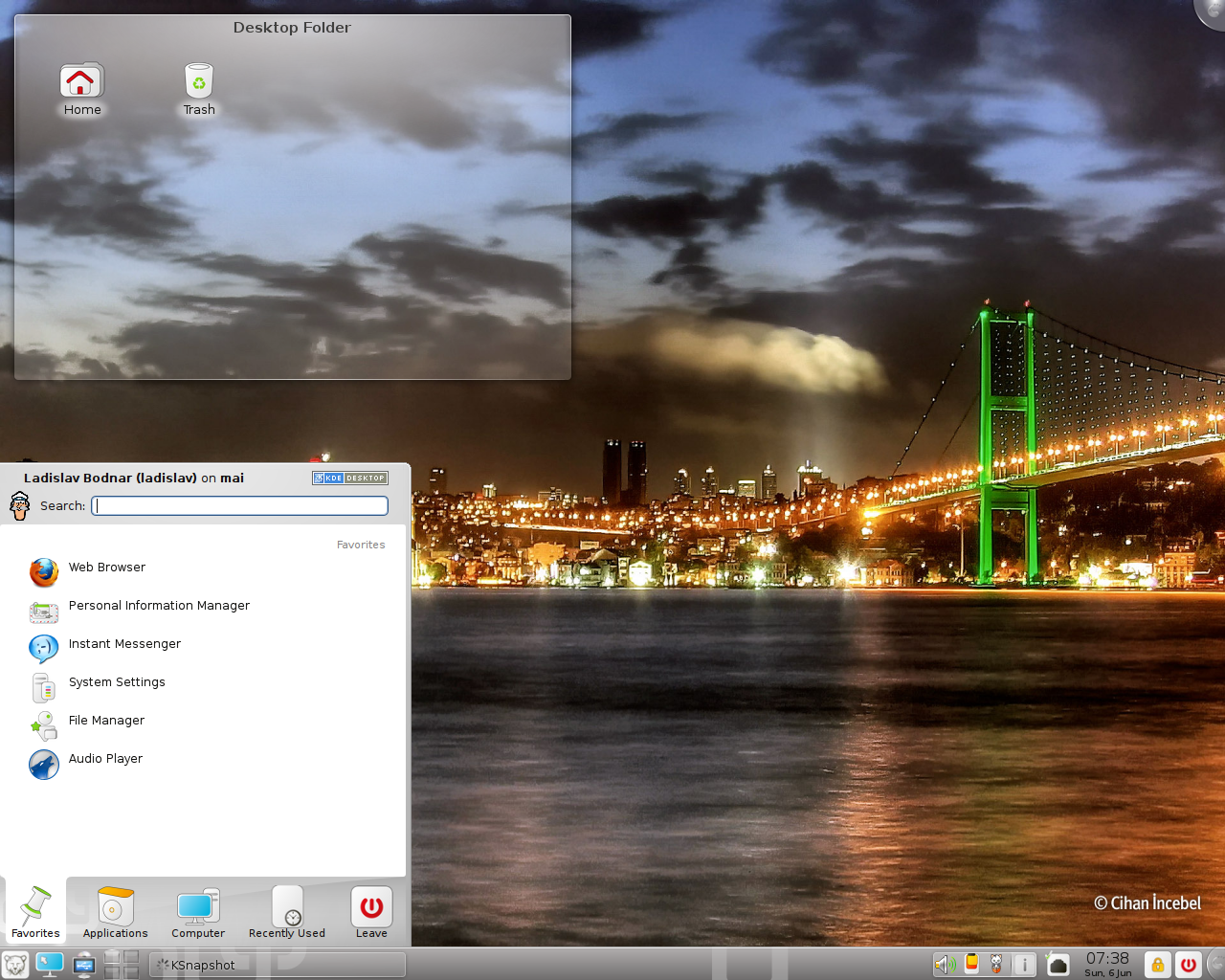 Pardus desktop screenshot: 2009.2
