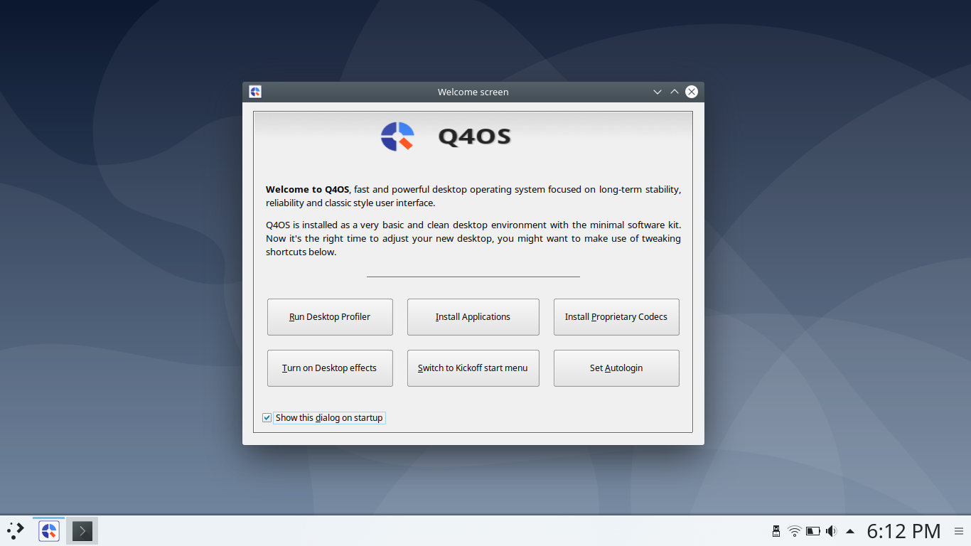 Q4OS desktop screenshot: 3.8 welcome