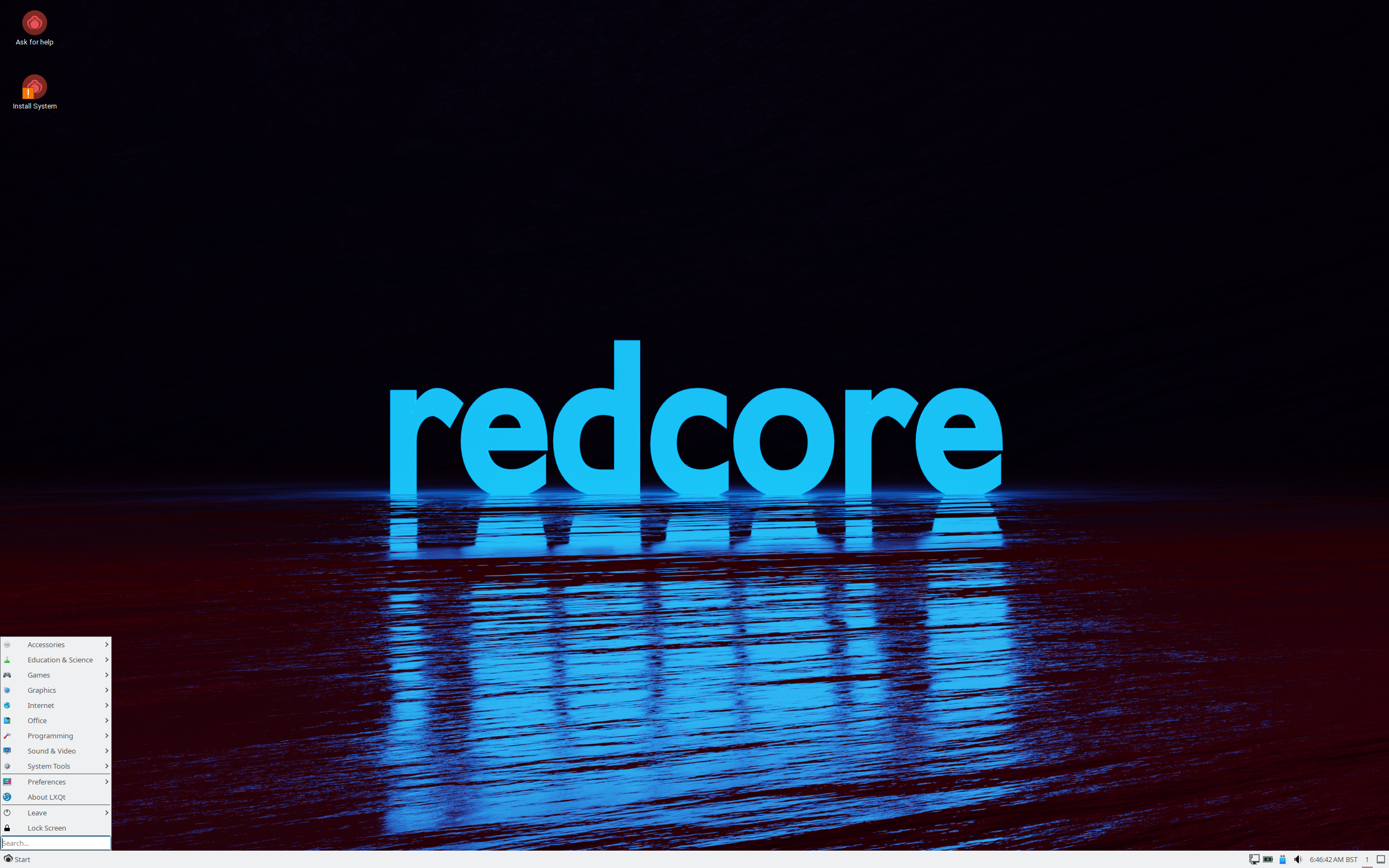 Redcore desktop screenshot: 2402 lxqt
