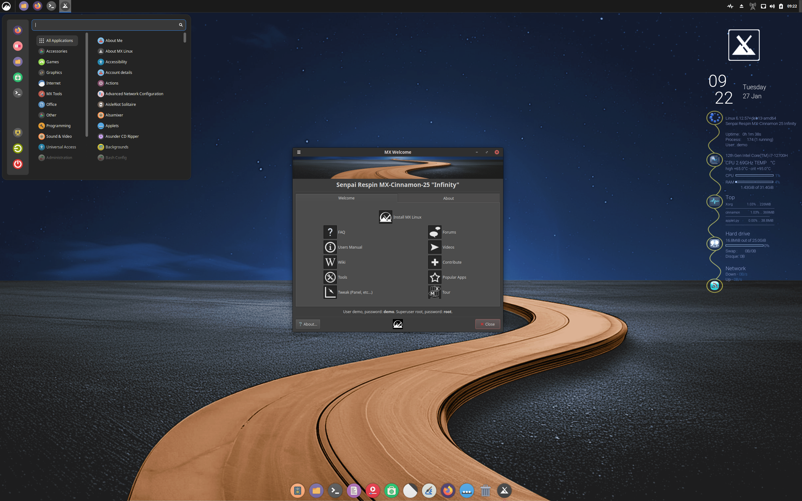 Senpai desktop screenshot: 20251225 mx cinnamon