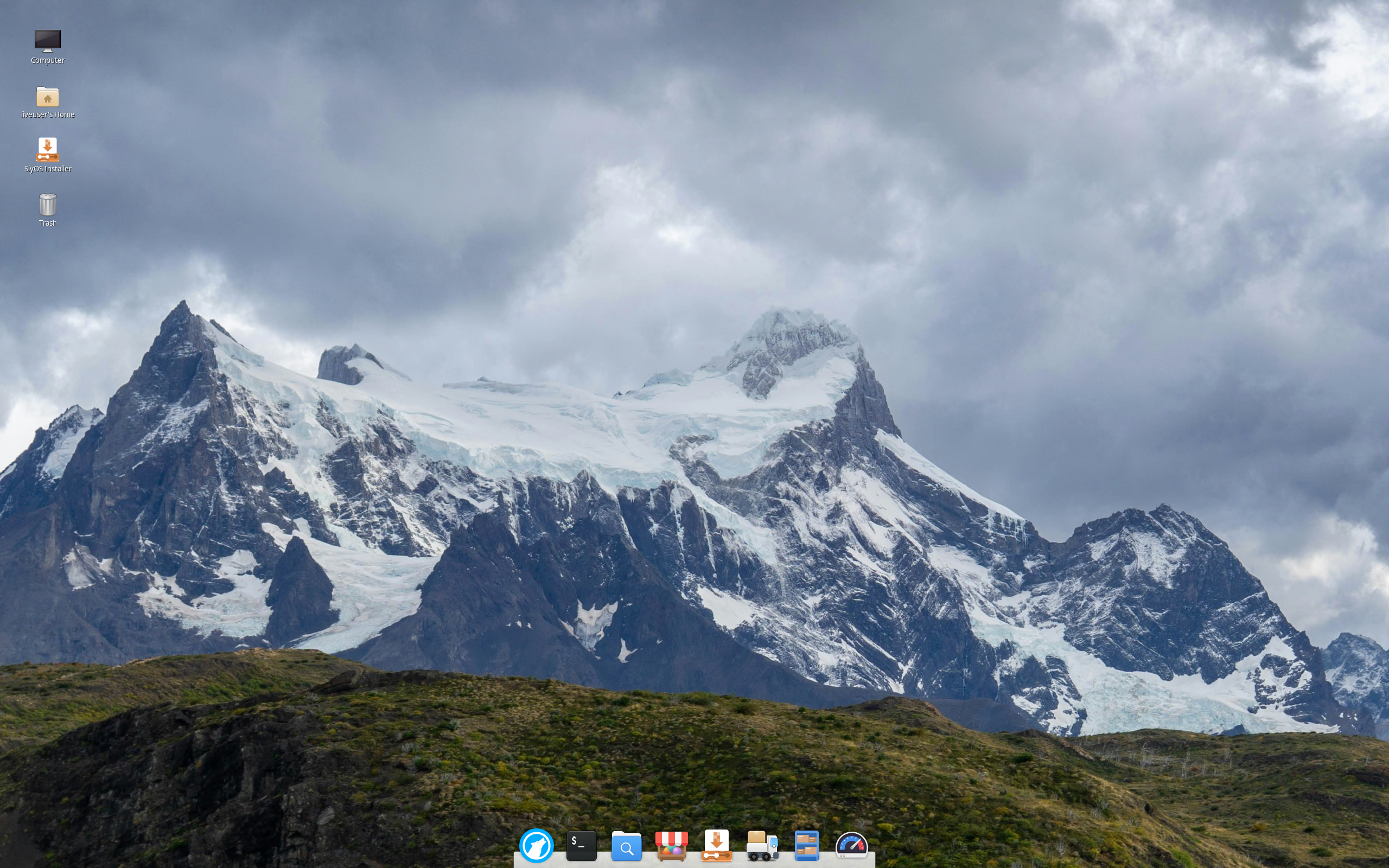 SlyOS desktop screenshot: 0.1 mate