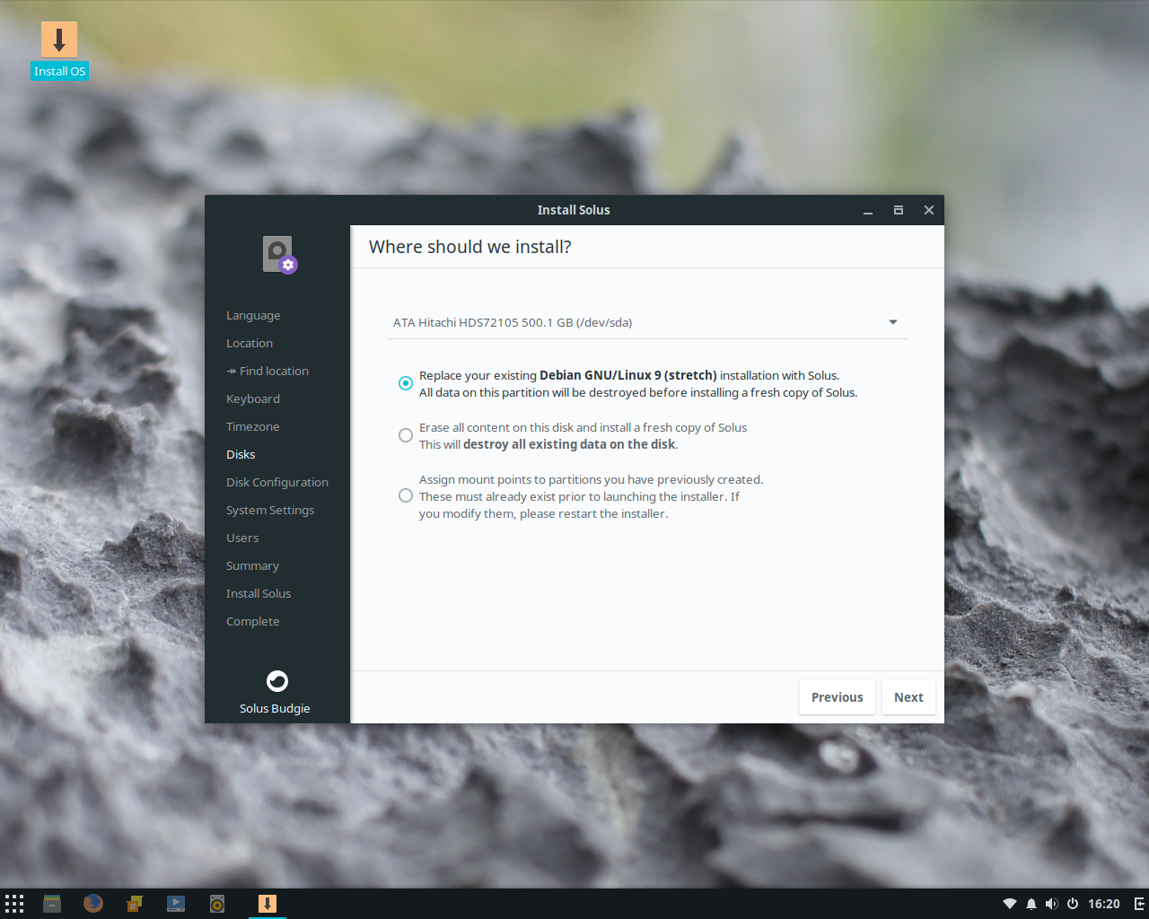 Solus desktop screenshot: 3 installer