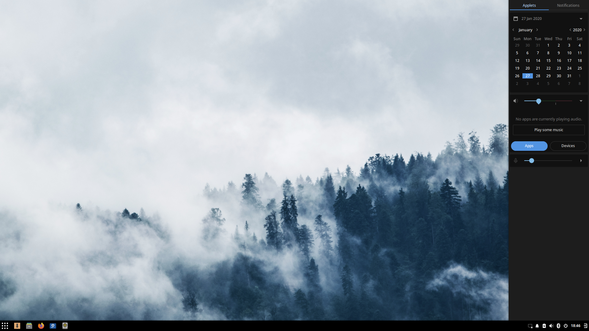 Solus desktop screenshot: 4.1 applets in raven side panel