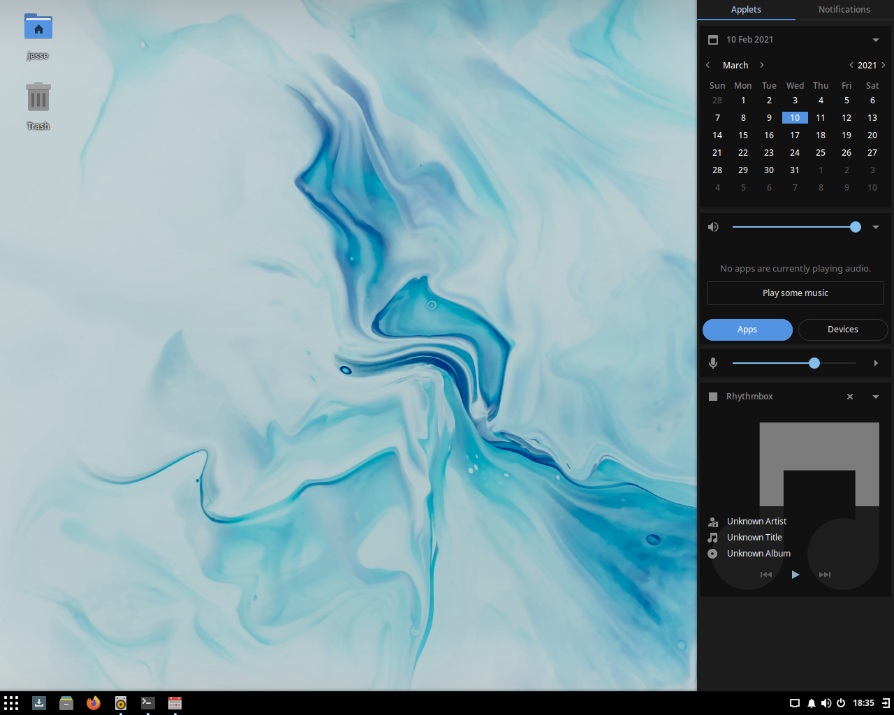 Solus desktop screenshot: 4.2 side panel