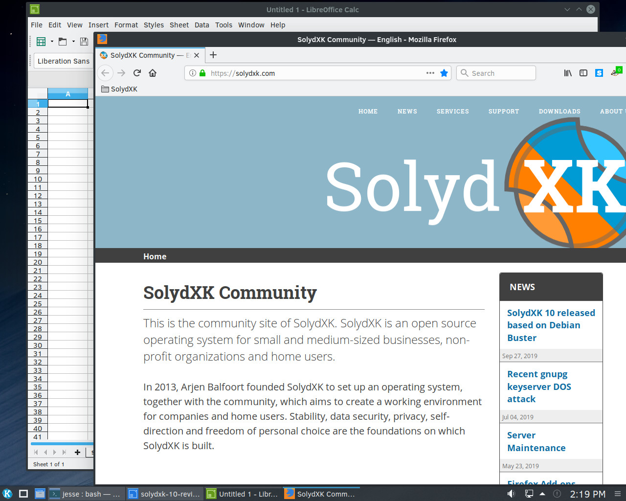SolydXK desktop screenshot: 10 apps