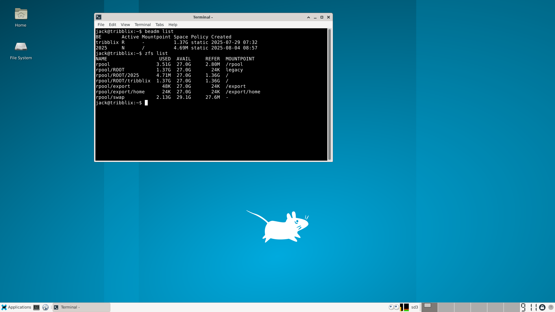 Tribblix desktop screenshot: 0m37 beadm