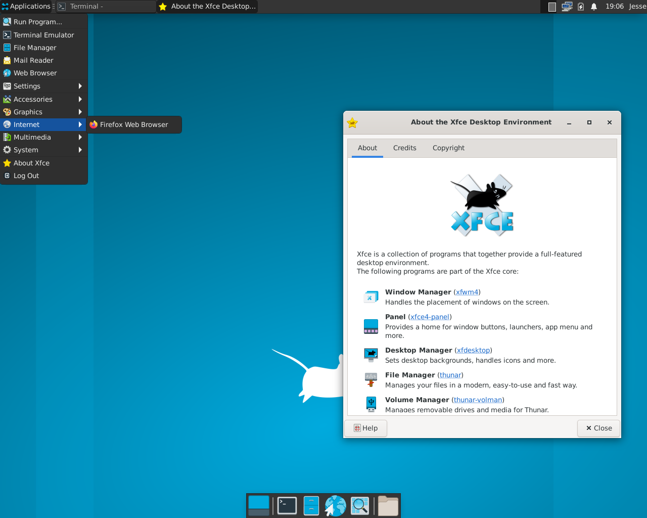 Void desktop screenshot: 20210218 xfce