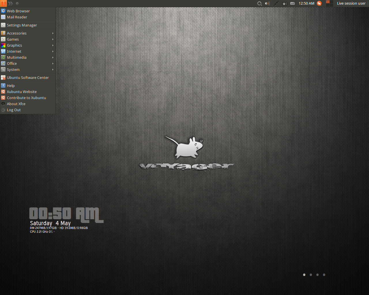 Voyager desktop screenshot: 13.04
