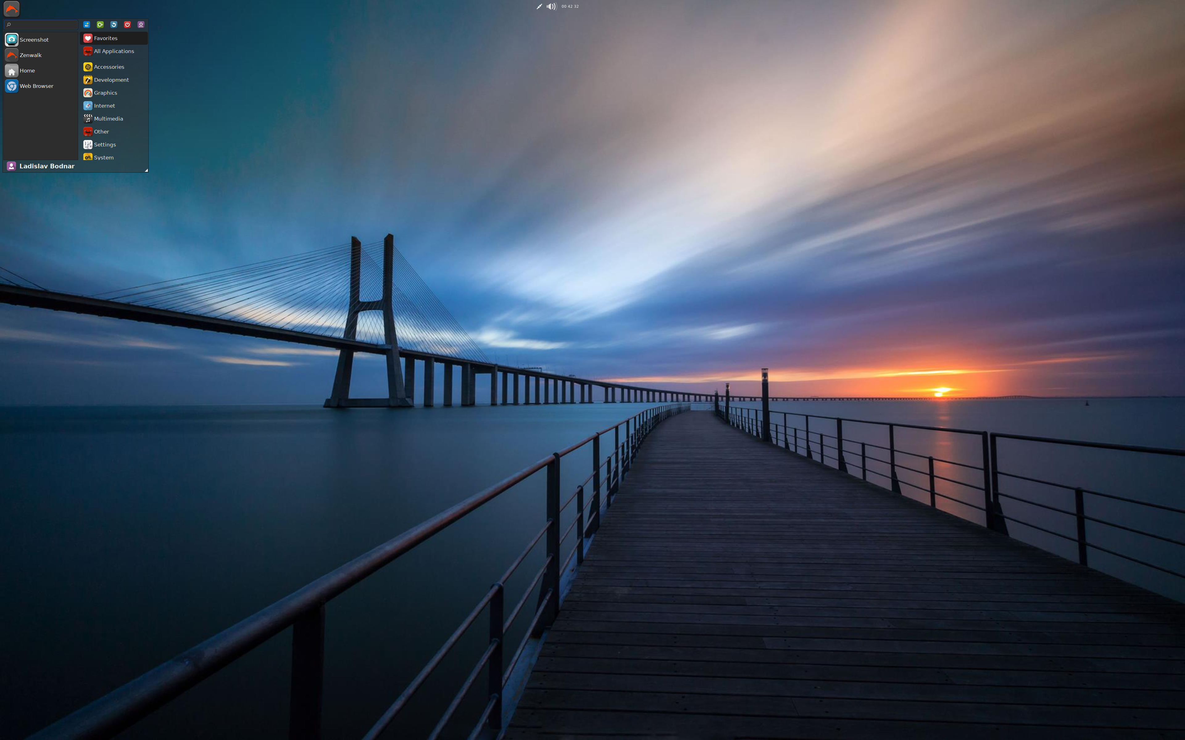 Zenwalk desktop screenshot: 15.0 220204